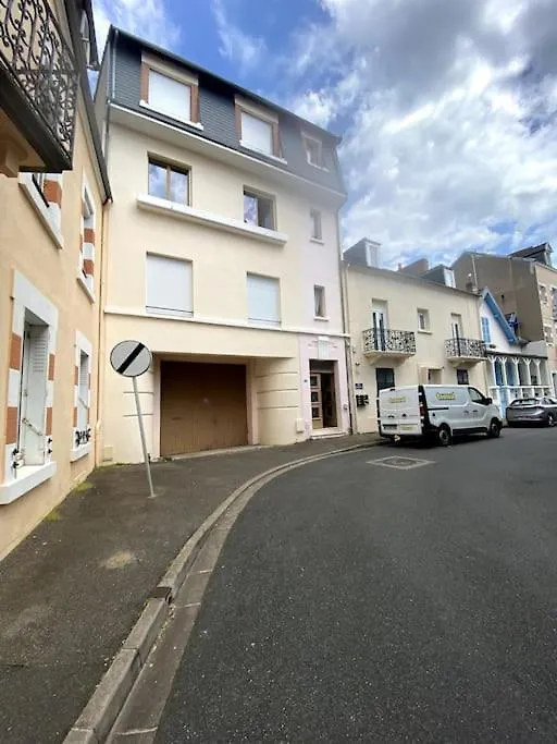 Studio Vichy 0*,  France